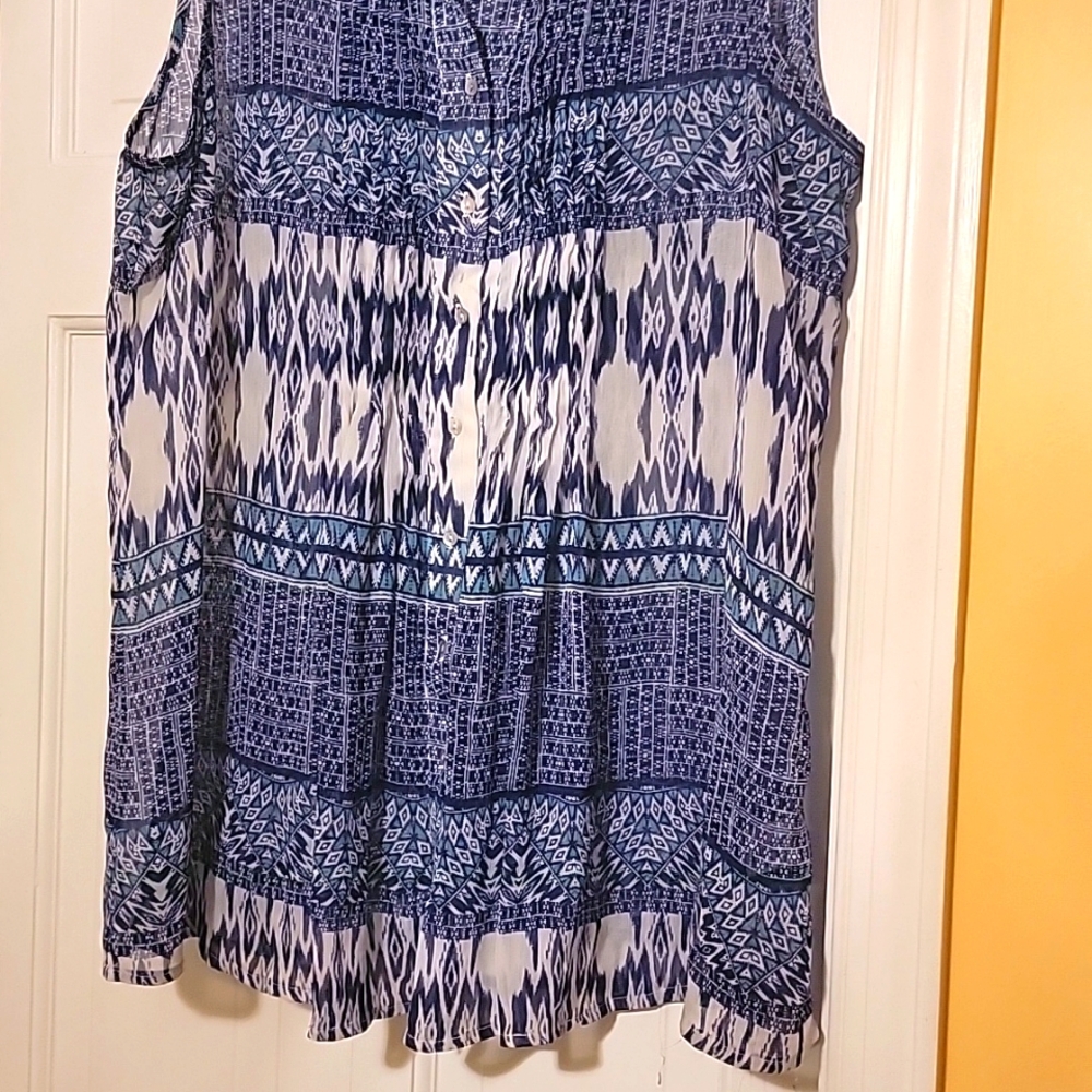 FEVER~ Vintage Blue & White Sleeveless Dress Size L Light Flowy Beautiful
